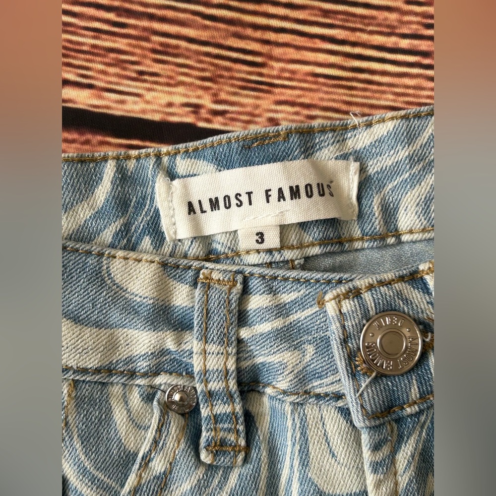 Almost Famous Blue Super High‎ Rise Shorts - Picture 7 of 8